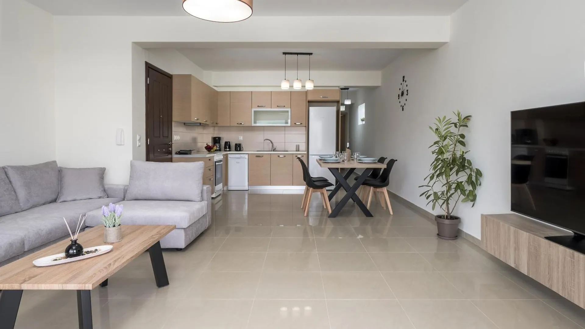 Comfy Apartment With Nice View أرغوستولي